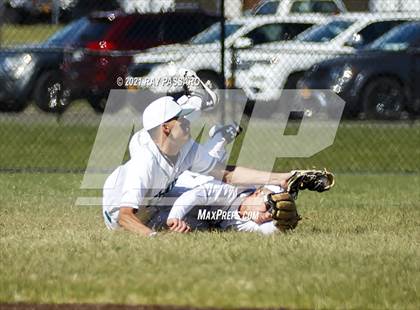 Thumbnail 1 in Riverhead vs William Floyd photogallery.