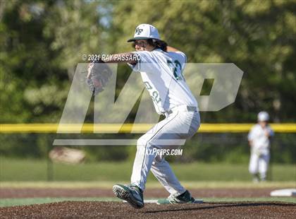 Thumbnail 3 in Riverhead vs William Floyd photogallery.