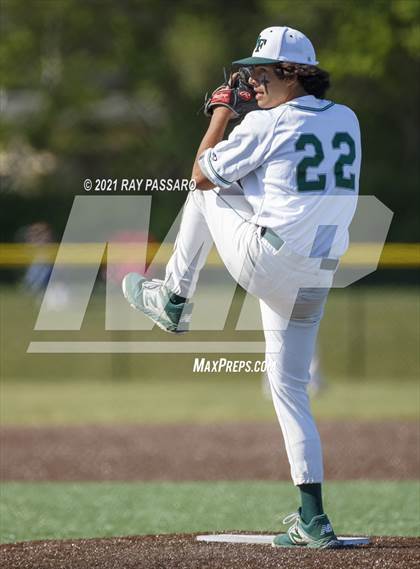 Thumbnail 2 in Riverhead vs William Floyd photogallery.
