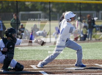 Thumbnail 3 in Riverhead vs William Floyd photogallery.