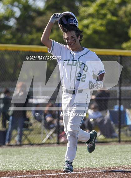 Thumbnail 1 in Riverhead vs William Floyd photogallery.