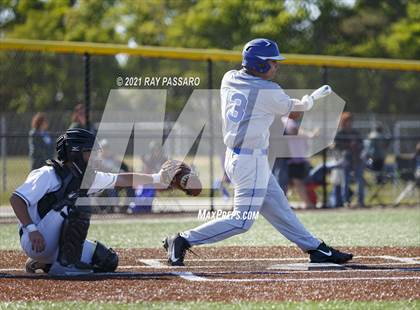 Thumbnail 3 in Riverhead vs William Floyd photogallery.