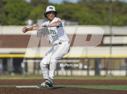 Thumbnail 2 in Riverhead vs William Floyd photogallery.