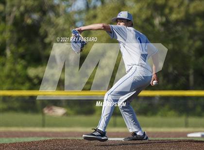 Thumbnail 3 in Riverhead vs William Floyd photogallery.