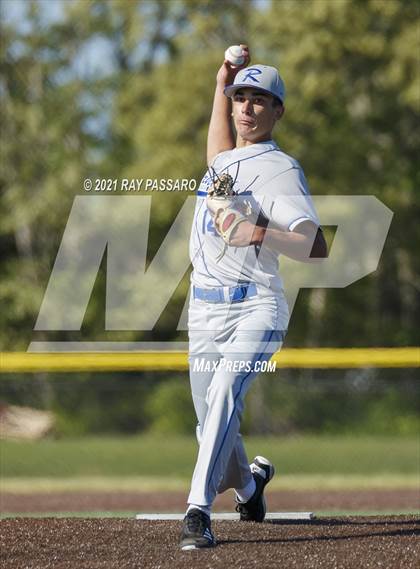 Thumbnail 1 in Riverhead vs William Floyd photogallery.