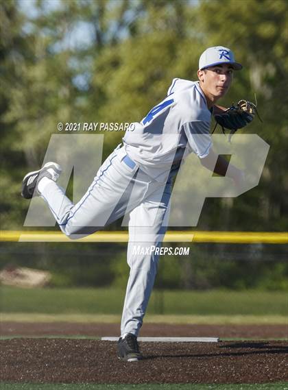 Thumbnail 1 in Riverhead vs William Floyd photogallery.
