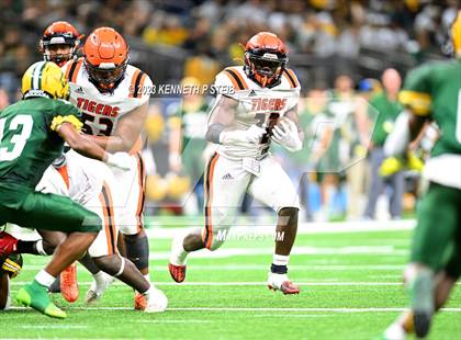 Thumbnail 3 in Opelousas vs. Cecilia (LHSAA Division II Non-Select Final) photogallery.