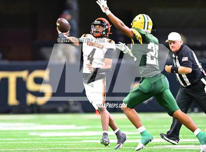 Thumbnail 1 in Opelousas vs. Cecilia (LHSAA Division II Non-Select Final) photogallery.