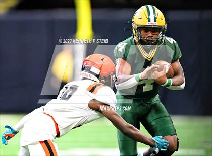 Thumbnail 2 in Opelousas vs. Cecilia (LHSAA Division II Non-Select Final) photogallery.