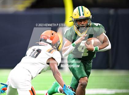 Thumbnail 1 in Opelousas vs. Cecilia (LHSAA Division II Non-Select Final) photogallery.