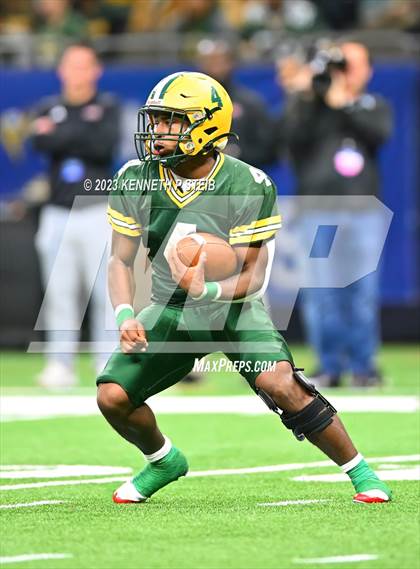 Thumbnail 3 in Opelousas vs. Cecilia (LHSAA Division II Non-Select Final) photogallery.