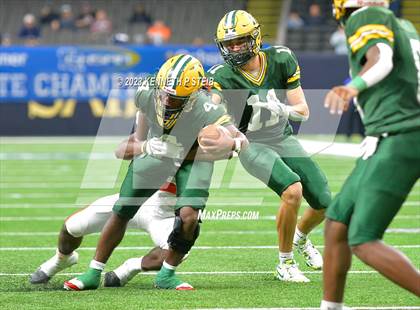 Thumbnail 1 in Opelousas vs. Cecilia (LHSAA Division II Non-Select Final) photogallery.
