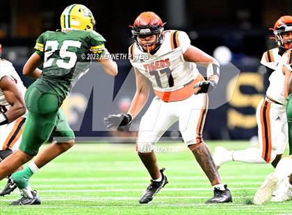 Thumbnail 1 in Opelousas vs. Cecilia (LHSAA Division II Non-Select Final) photogallery.
