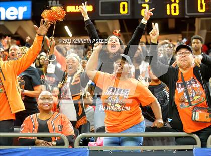Thumbnail 2 in Opelousas vs. Cecilia (LHSAA Division II Non-Select Final) photogallery.