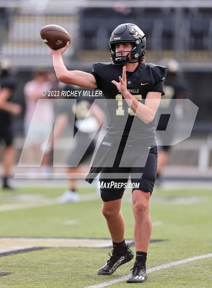 Thumbnail 3 in Rockhurst @ Bentonville photogallery.