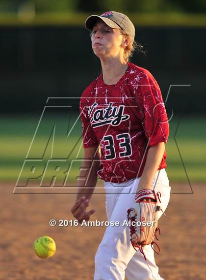 Thumbnail 1 in Katy @ Mayde Creek photogallery.