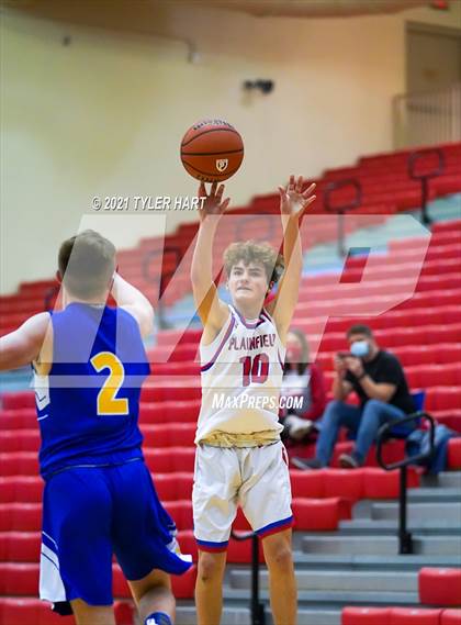 Thumbnail 1 in JV: Greenfield-Central @ Plainfield photogallery.