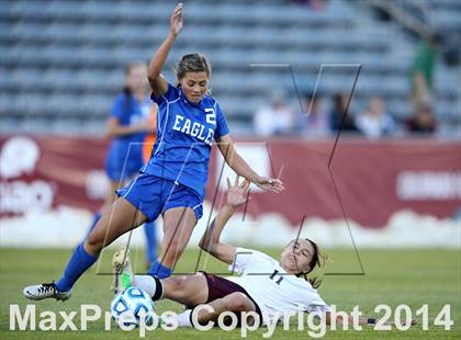 Thumbnail 1 in Cheyenne Mountain vs. Broomfield (CHSAA 4A Final) photogallery.