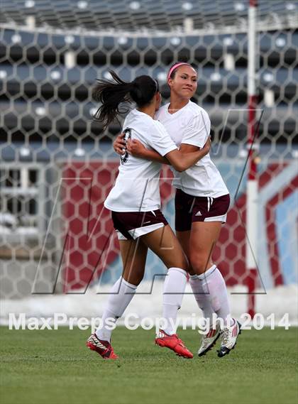 Thumbnail 2 in Cheyenne Mountain vs. Broomfield (CHSAA 4A Final) photogallery.