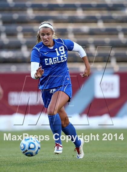 Thumbnail 2 in Cheyenne Mountain vs. Broomfield (CHSAA 4A Final) photogallery.