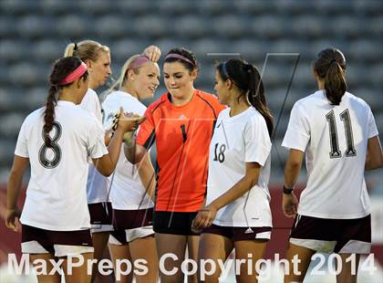 Thumbnail 2 in Cheyenne Mountain vs. Broomfield (CHSAA 4A Final) photogallery.