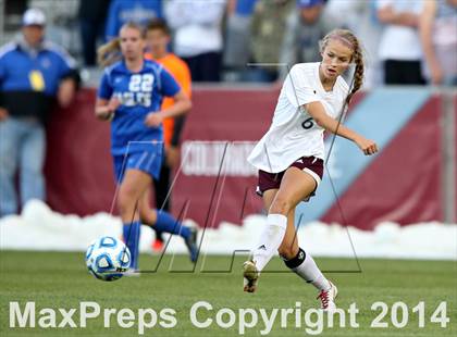 Thumbnail 3 in Cheyenne Mountain vs. Broomfield (CHSAA 4A Final) photogallery.