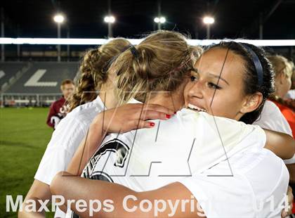 Thumbnail 2 in Cheyenne Mountain vs. Broomfield (CHSAA 4A Final) photogallery.