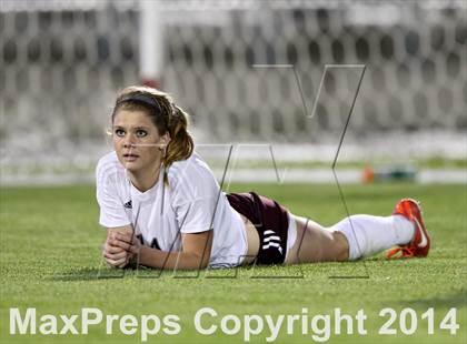 Thumbnail 3 in Cheyenne Mountain vs. Broomfield (CHSAA 4A Final) photogallery.