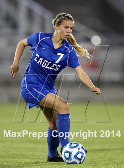 Thumbnail 1 in Cheyenne Mountain vs. Broomfield (CHSAA 4A Final) photogallery.