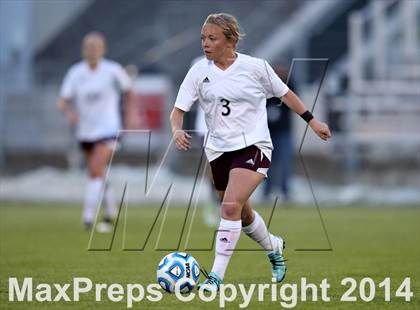 Thumbnail 3 in Cheyenne Mountain vs. Broomfield (CHSAA 4A Final) photogallery.
