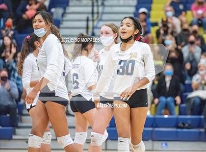 Thumbnail 1 in Mater Dei Catholic vs Mission Vista (CIF SDS D2 1st Round) photogallery.