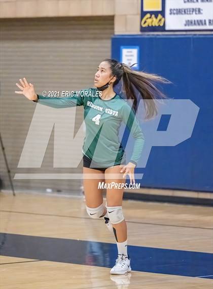 Thumbnail 2 in Mater Dei Catholic vs Mission Vista (CIF SDS D2 1st Round) photogallery.