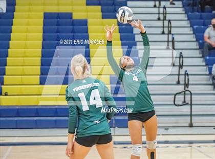 Thumbnail 2 in Mater Dei Catholic vs Mission Vista (CIF SDS D2 1st Round) photogallery.