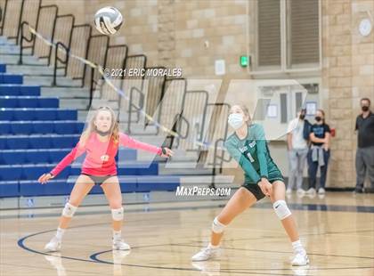 Thumbnail 2 in Mater Dei Catholic vs Mission Vista (CIF SDS D2 1st Round) photogallery.