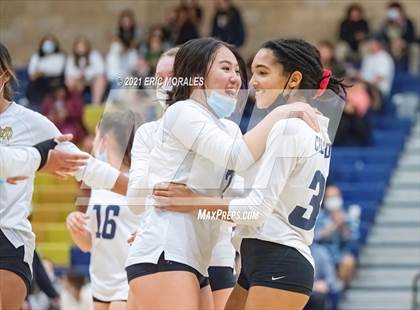 Thumbnail 3 in Mater Dei Catholic vs Mission Vista (CIF SDS D2 1st Round) photogallery.
