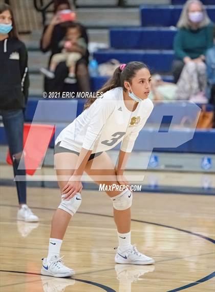 Thumbnail 3 in Mater Dei Catholic vs Mission Vista (CIF SDS D2 1st Round) photogallery.
