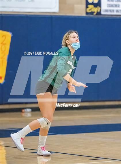 Thumbnail 2 in Mater Dei Catholic vs Mission Vista (CIF SDS D2 1st Round) photogallery.