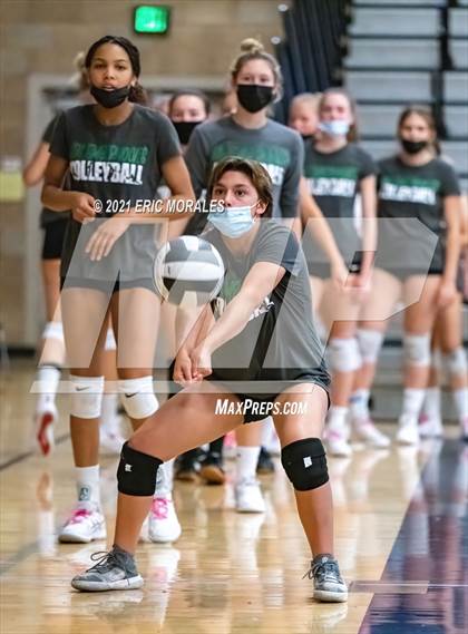 Thumbnail 2 in Mater Dei Catholic vs Mission Vista (CIF SDS D2 1st Round) photogallery.