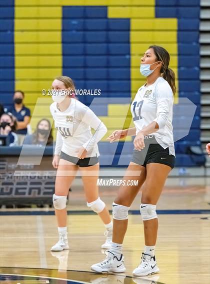 Thumbnail 1 in Mater Dei Catholic vs Mission Vista (CIF SDS D2 1st Round) photogallery.
