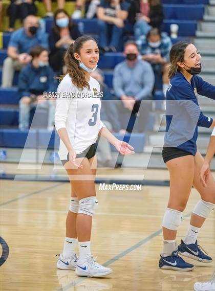 Thumbnail 3 in Mater Dei Catholic vs Mission Vista (CIF SDS D2 1st Round) photogallery.