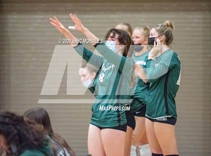 Thumbnail 1 in Mater Dei Catholic vs Mission Vista (CIF SDS D2 1st Round) photogallery.