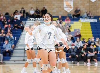 Thumbnail 2 in Mater Dei Catholic vs Mission Vista (CIF SDS D2 1st Round) photogallery.