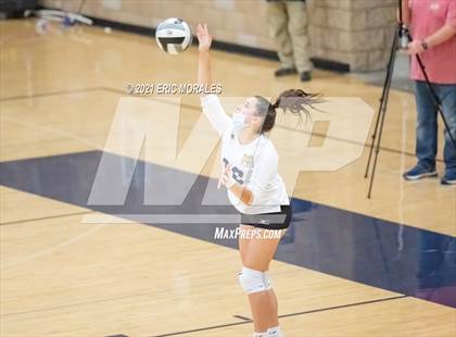 Thumbnail 2 in Mater Dei Catholic vs Mission Vista (CIF SDS D2 1st Round) photogallery.
