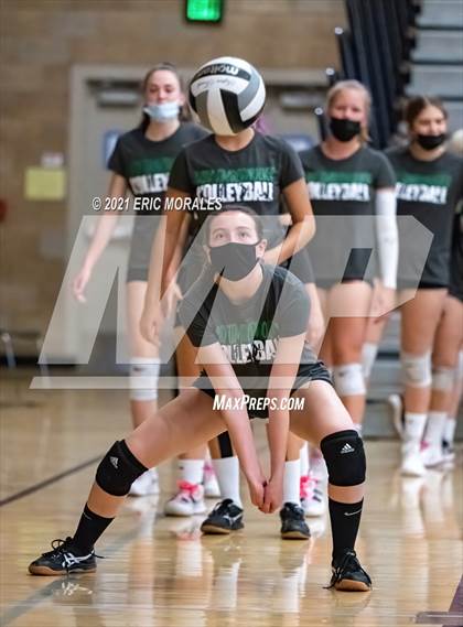 Thumbnail 2 in Mater Dei Catholic vs Mission Vista (CIF SDS D2 1st Round) photogallery.