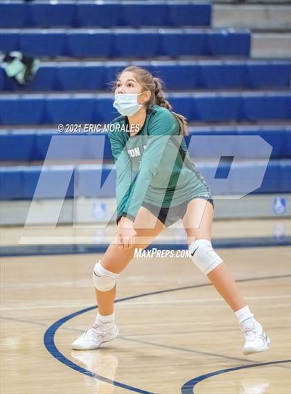 Thumbnail 2 in Mater Dei Catholic vs Mission Vista (CIF SDS D2 1st Round) photogallery.