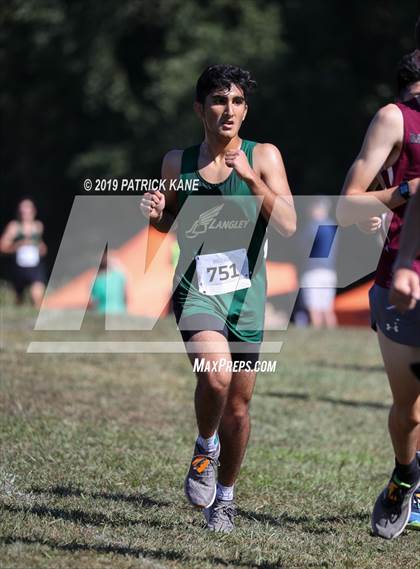 Thumbnail 2 in Monroe Parker Invitational photogallery.