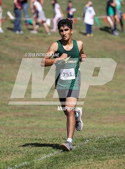 Thumbnail 1 in Monroe Parker Invitational photogallery.