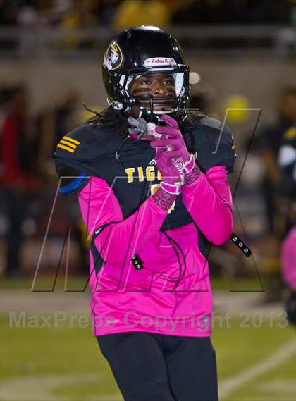 Thumbnail 1 in Clovis West vs. Edison photogallery.