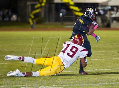 Thumbnail 2 in Clovis West vs. Edison photogallery.