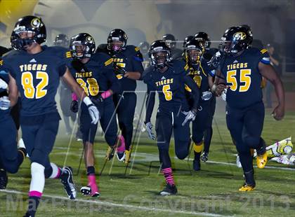 Thumbnail 3 in Clovis West vs. Edison photogallery.